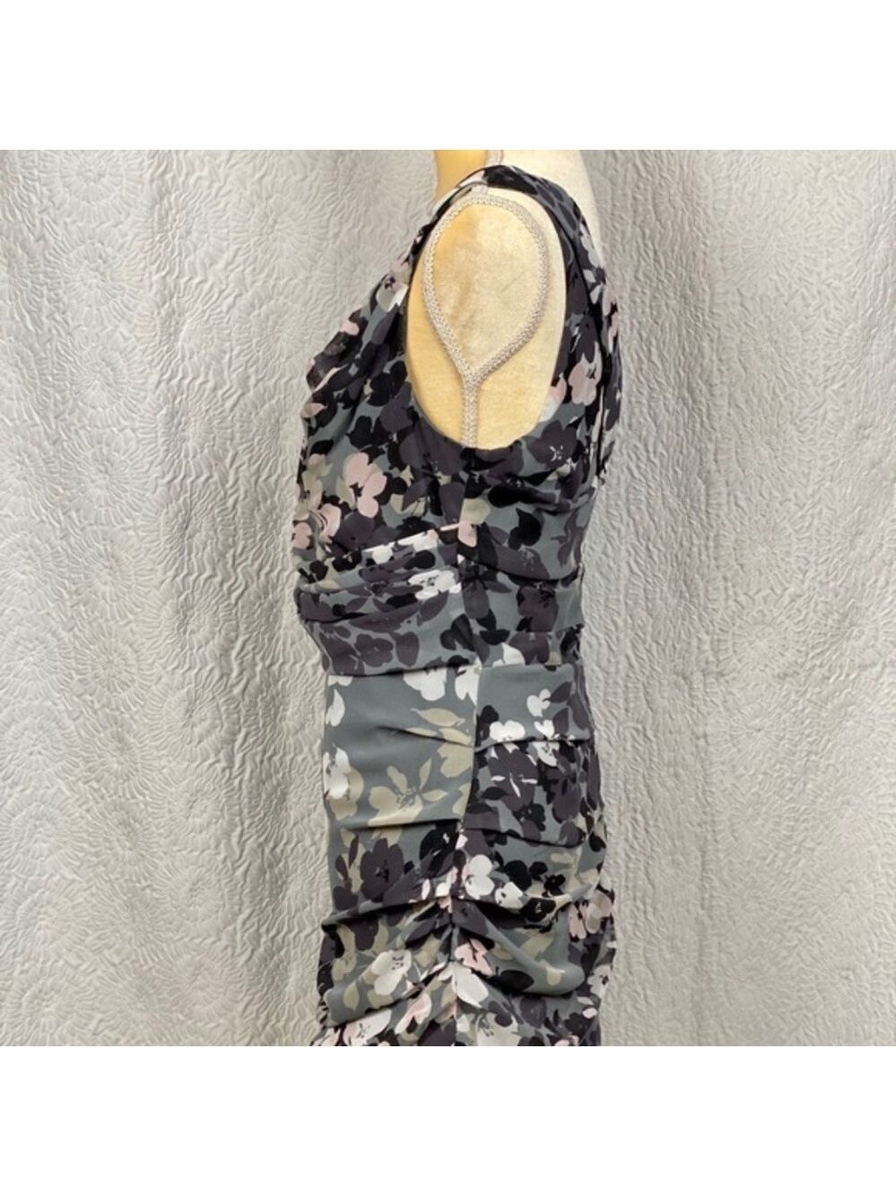 Express Sleeveless Floral Print Ruched Draped Mini Dress - Picture 4 of 9